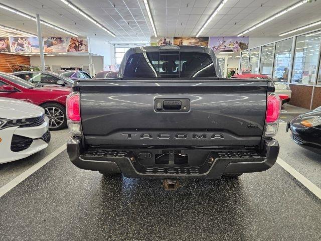 Used 2023 Toyota Tacoma TRD Sport AWD/4WD image 5