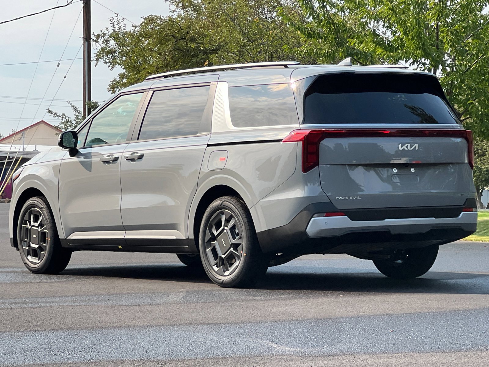New 2026 Kia Carnival EX image 6