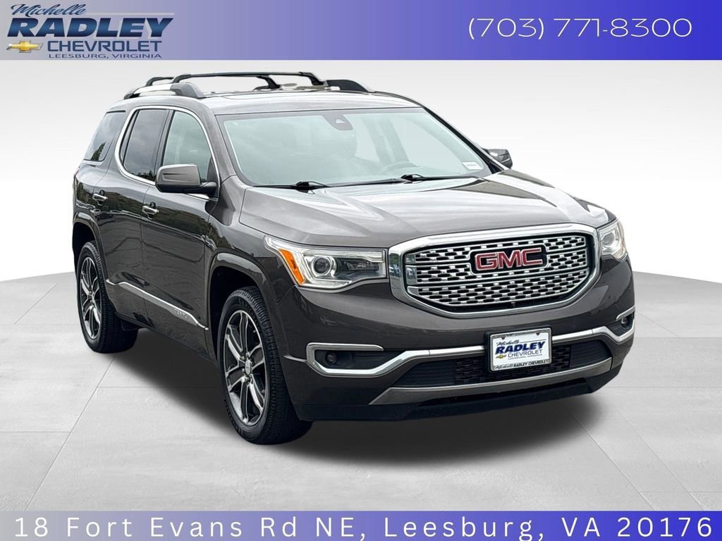 Used 2019 GMC Acadia Denali w/ Technology Package AWD/4WD image 8