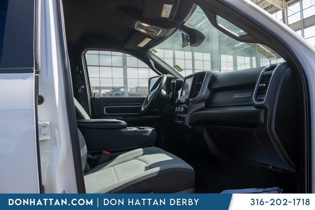Used 2024 RAM 3500 Big Horn AWD/4WD image 29