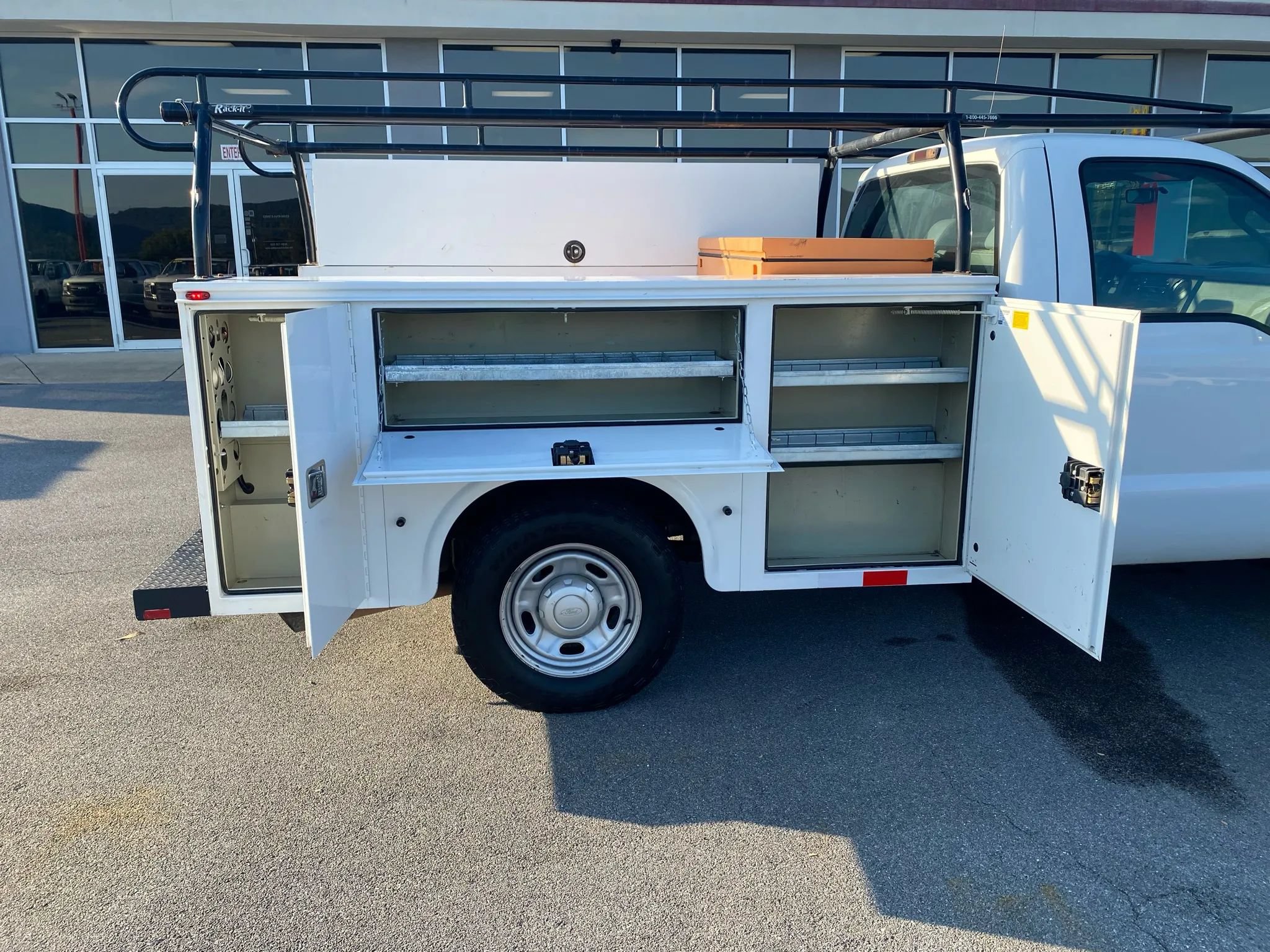 Used 2011 Ford F250 XL RWD image 19