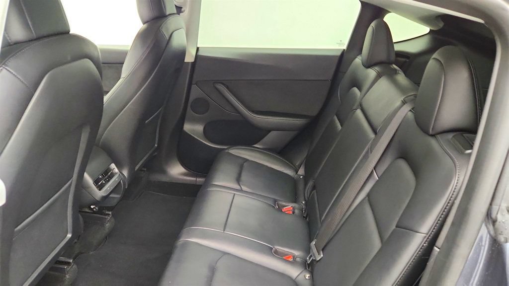Used 2022 Tesla Model Y Performance AWD/4WD image 26