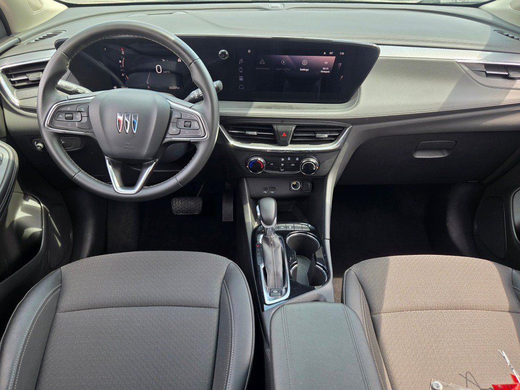 Used 2025 Buick Encore GX Preferred FWD image 18