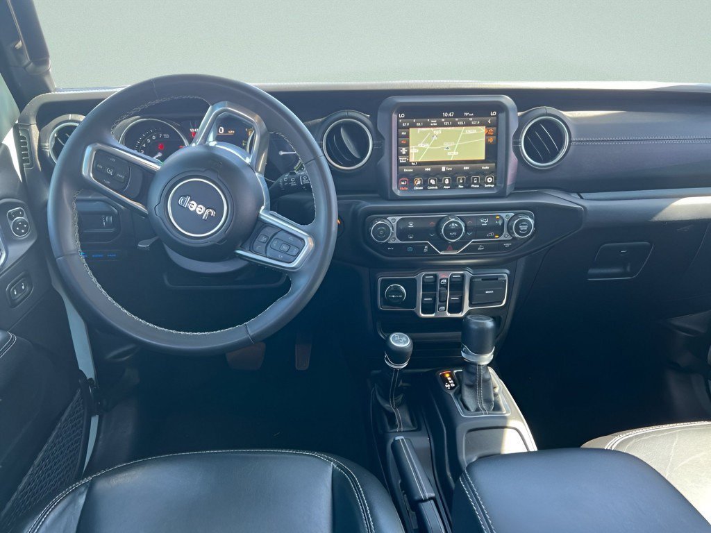 Used 2023 Jeep Wrangler Unlimited Sahara AWD/4WD image 18