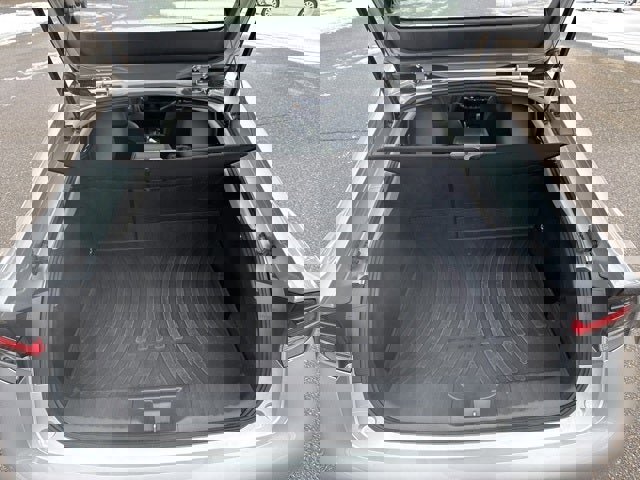 Used 2025 Toyota Prius XLE image 13