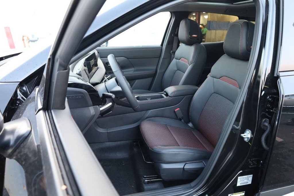 New 2026 Nissan Kicks SR w/ SR Premium Package image 10