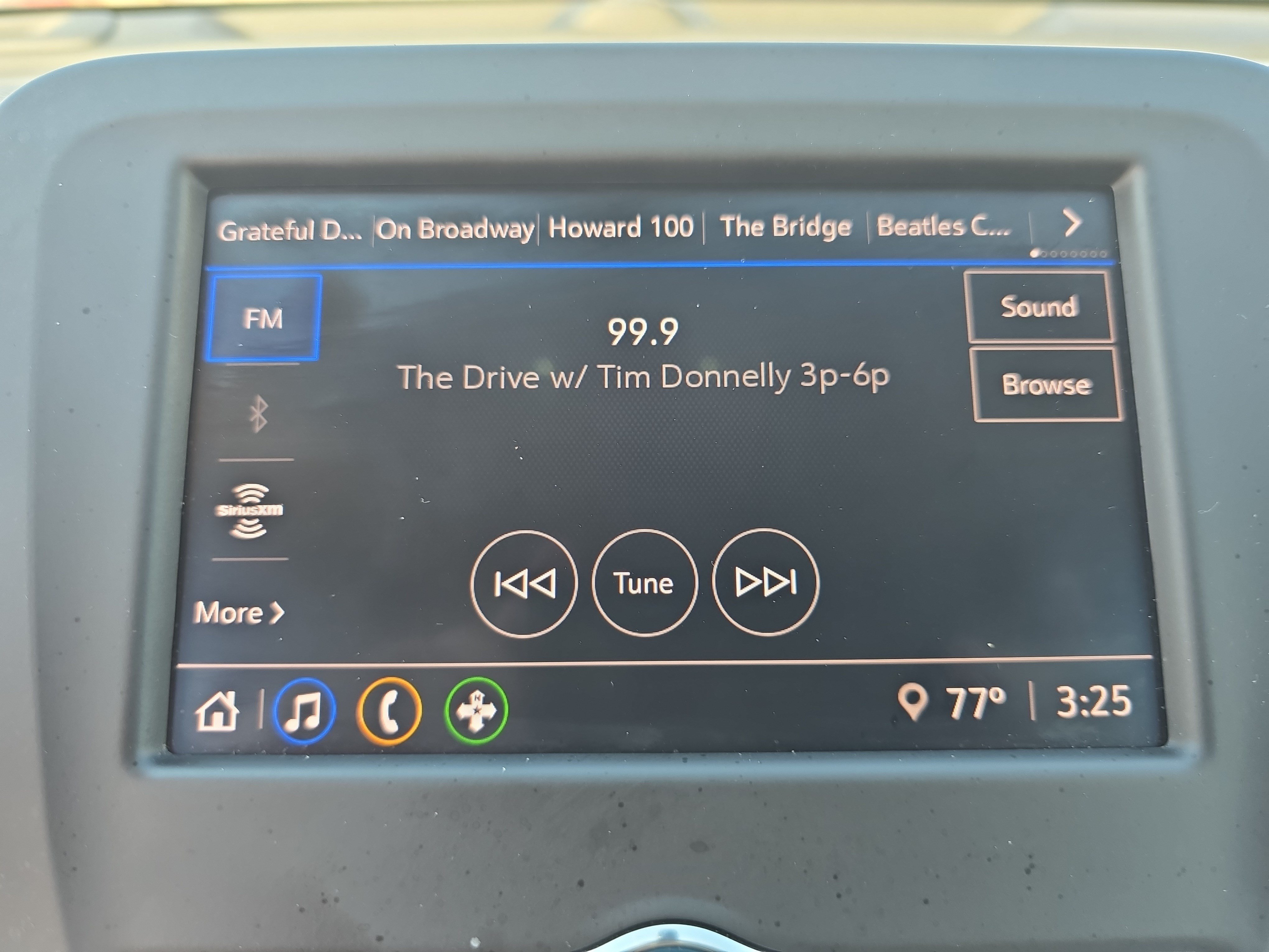 Used 2023 Chevrolet Equinox LT FWD image 23