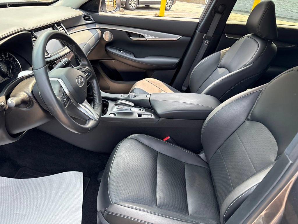 Used 2023 INFINITI QX50 Luxe AWD/4WD image 9