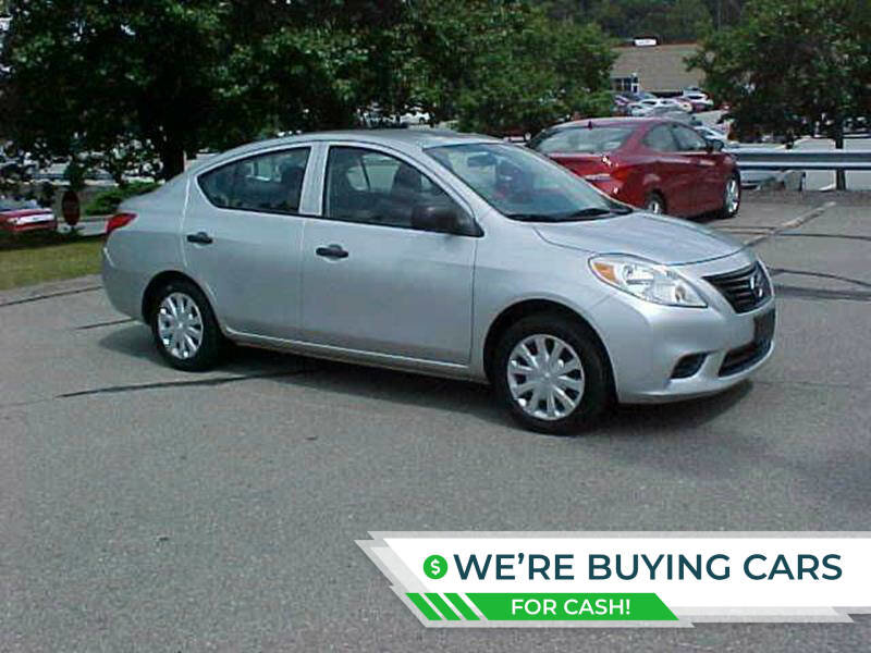 Used 2012 Nissan Versa S w/ Cruise Control Pkg
