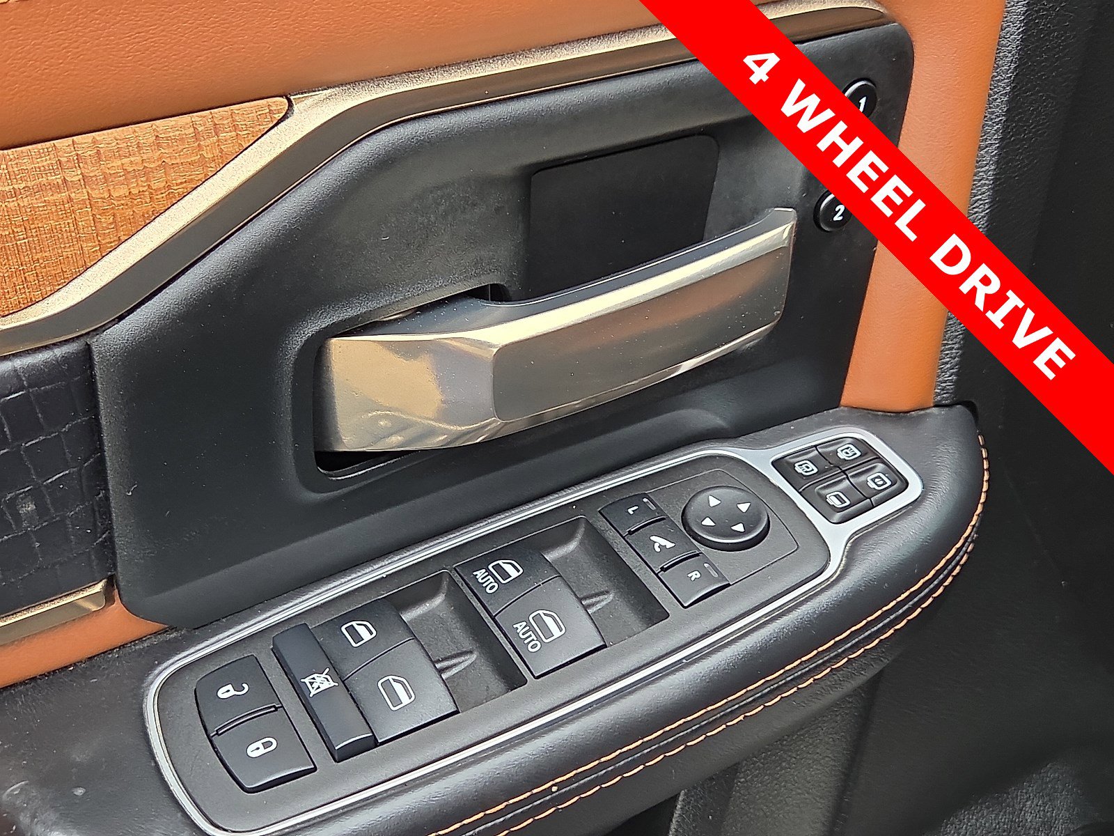 Used 2024 RAM 2500 Limited image 14