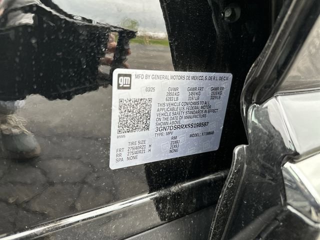 New 2025 Chevrolet Equinox EV RS image 34