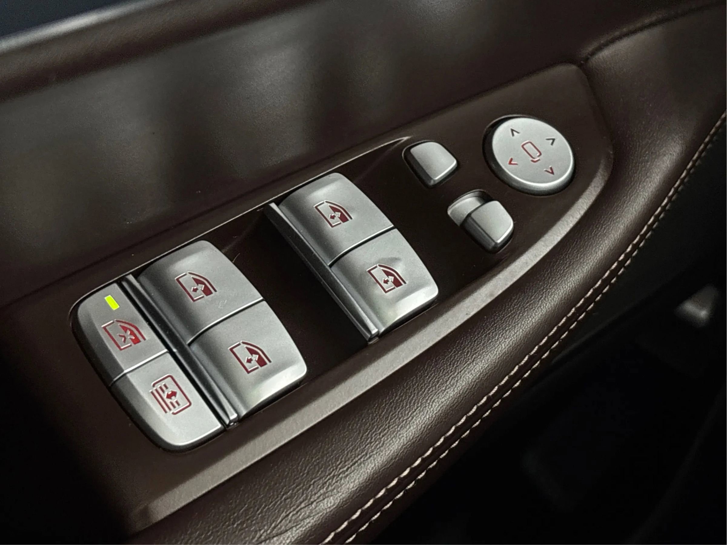 Used 2017 BMW 750i xDrive image 43