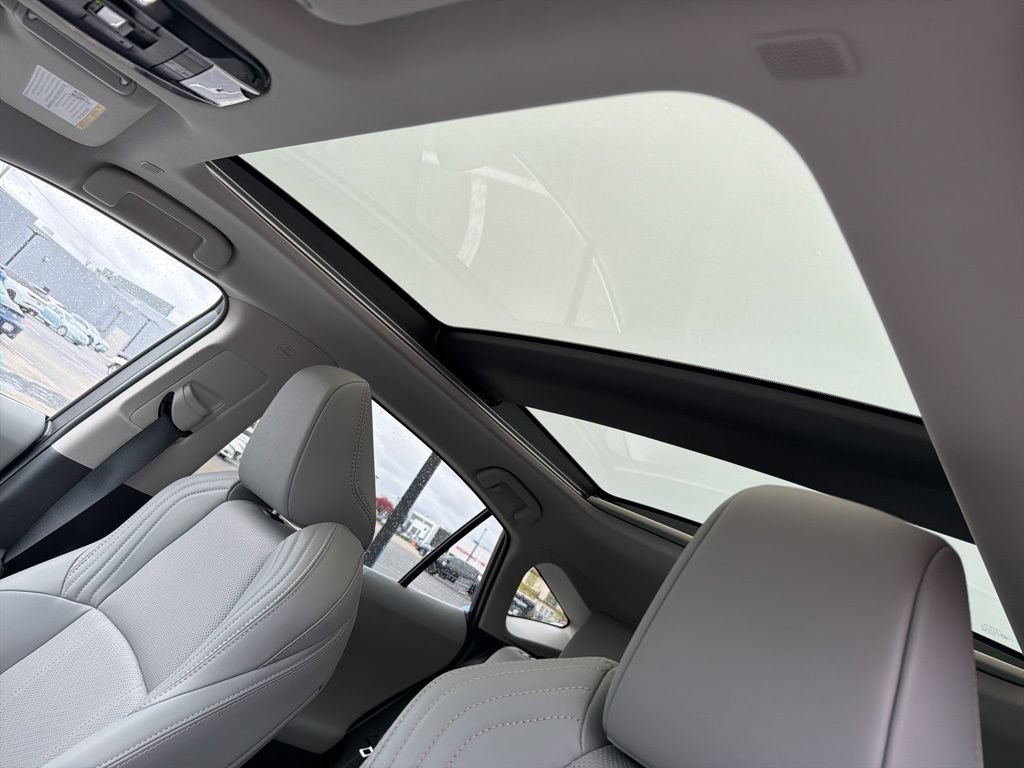 Used 2023 Toyota Venza Limited AWD/4WD image 8