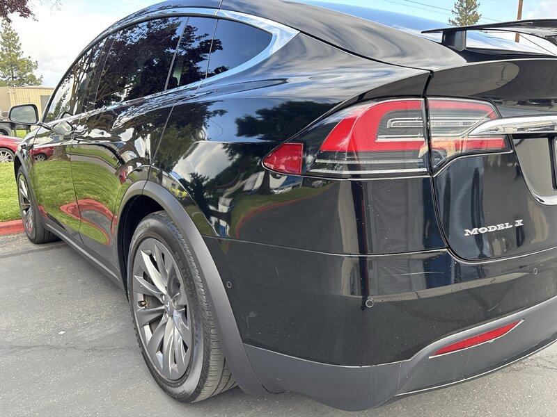 Used 2018 Tesla Model X 75D AWD/4WD image 10