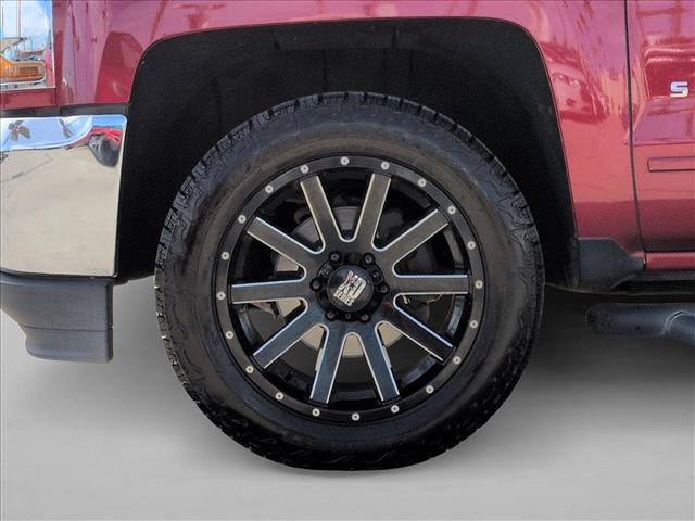 Used 2018 Chevrolet Silverado 1500 LT w/ All Star Edition image 23