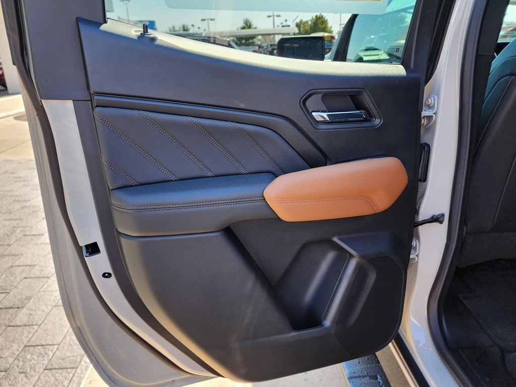 New 2026 GMC Canyon AT4 image 44