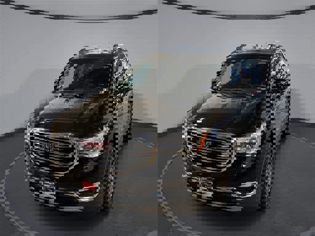 Used 2017 GMC Acadia SLT