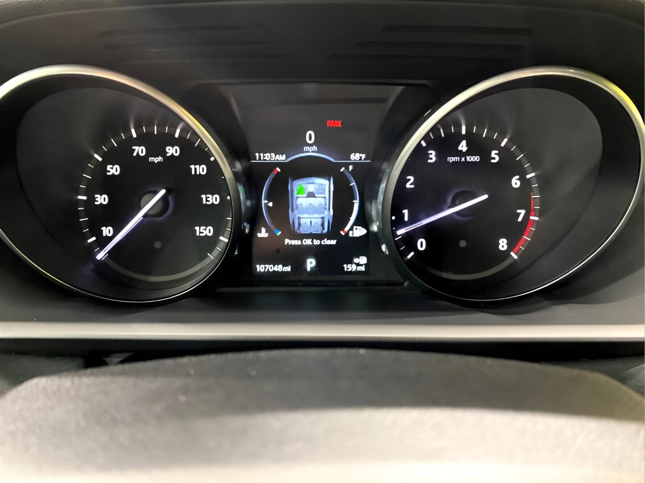 Used 2017 Land Rover Discovery SE image 12