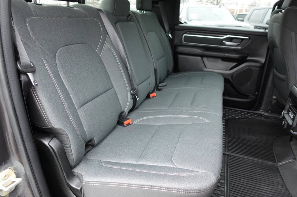 Used 2022 RAM 1500 Big Horn AWD/4WD image 32