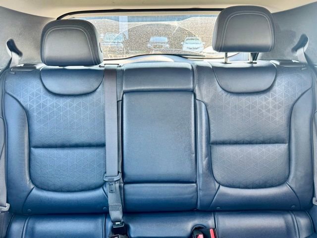 Used 2022 Chevrolet Bolt EUV LT w/ Convenience Package FWD image 10