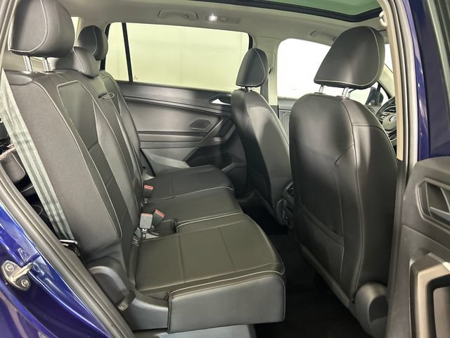 Used 2021 Volkswagen Tiguan SE w/ Panoramic Sunroof Package AWD/4WD image 27