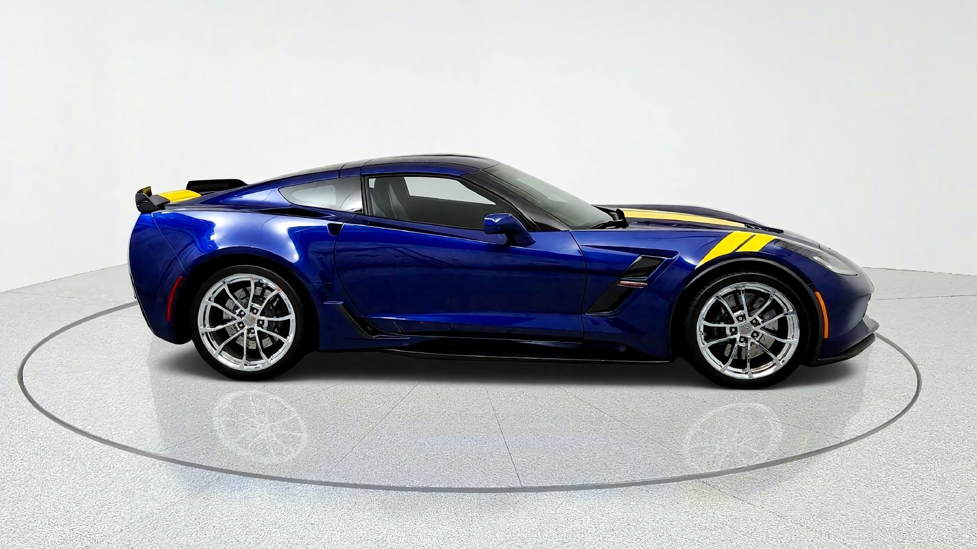 Used 2017 Chevrolet Corvette Grand Sport RWD image 6