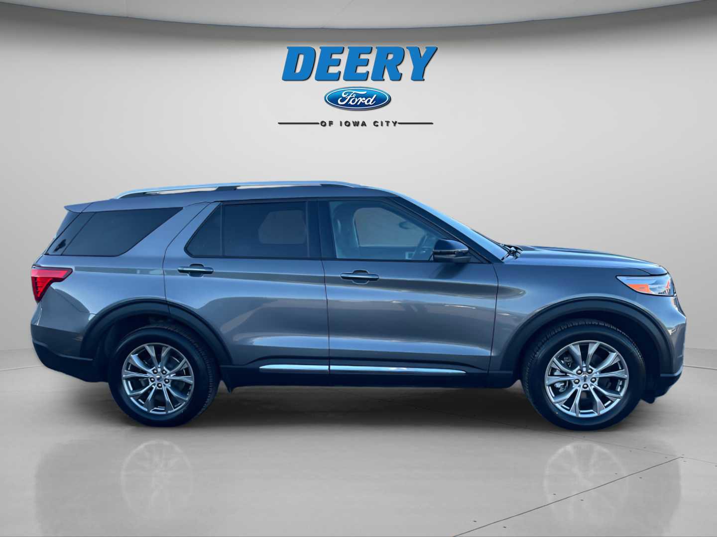 Used 2021 Ford Explorer Limited w/ Equipment Group 301A image 7