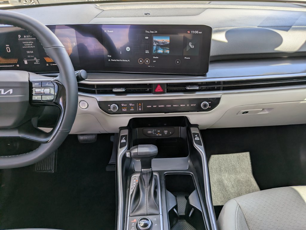 Certified 2026 Kia Sorento EX AWD/4WD image 18