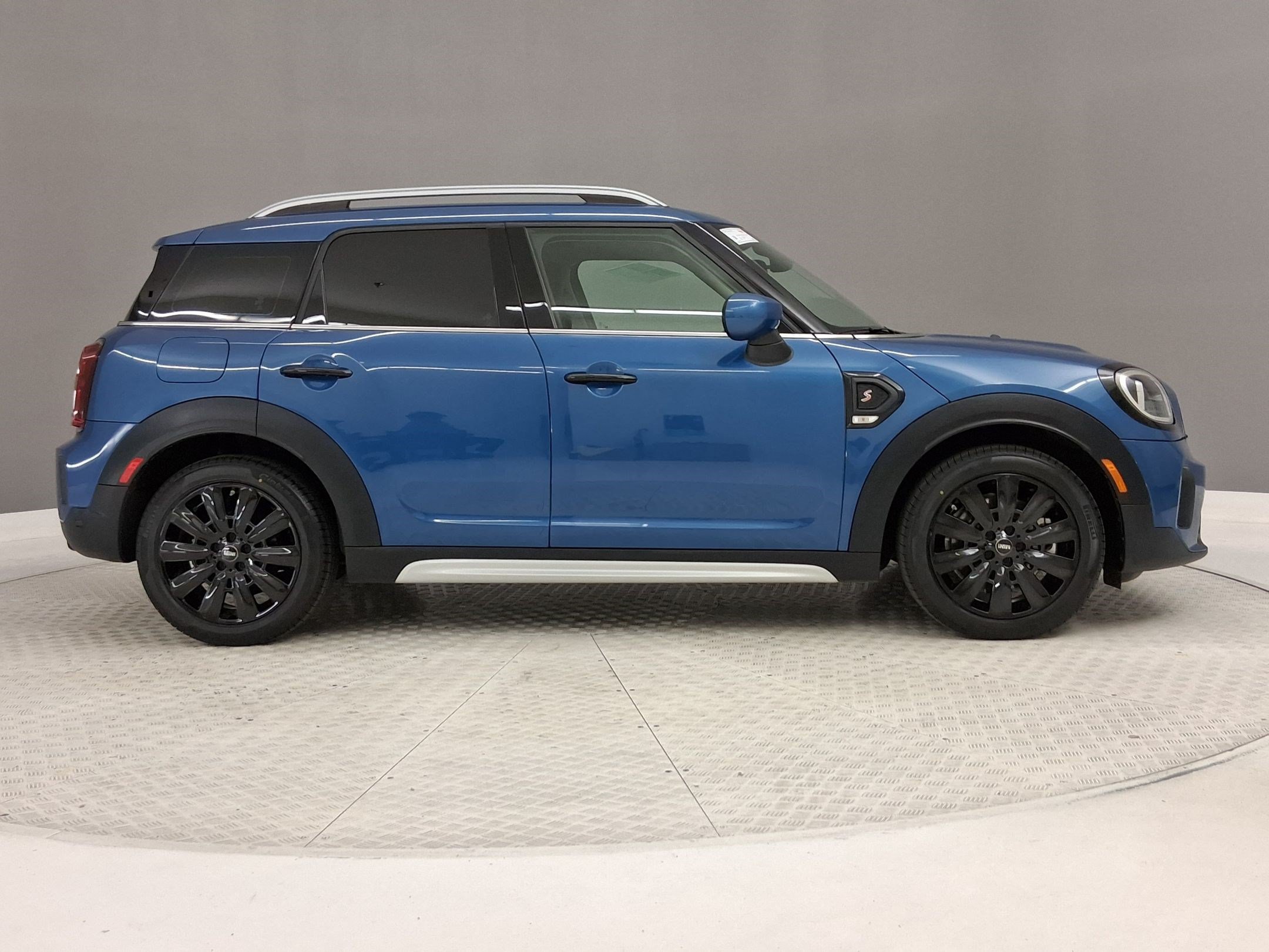 Used 2023 MINI Cooper Countryman S FWD image 6