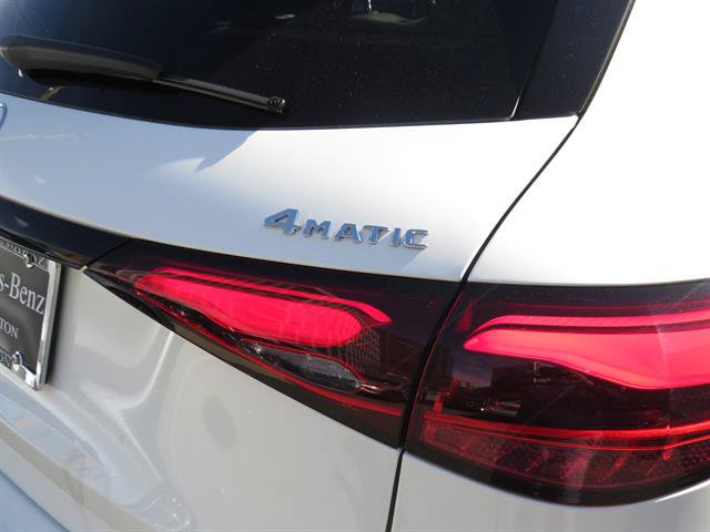 Used 2026 Mercedes-Benz GLC 300 4MATIC image 32