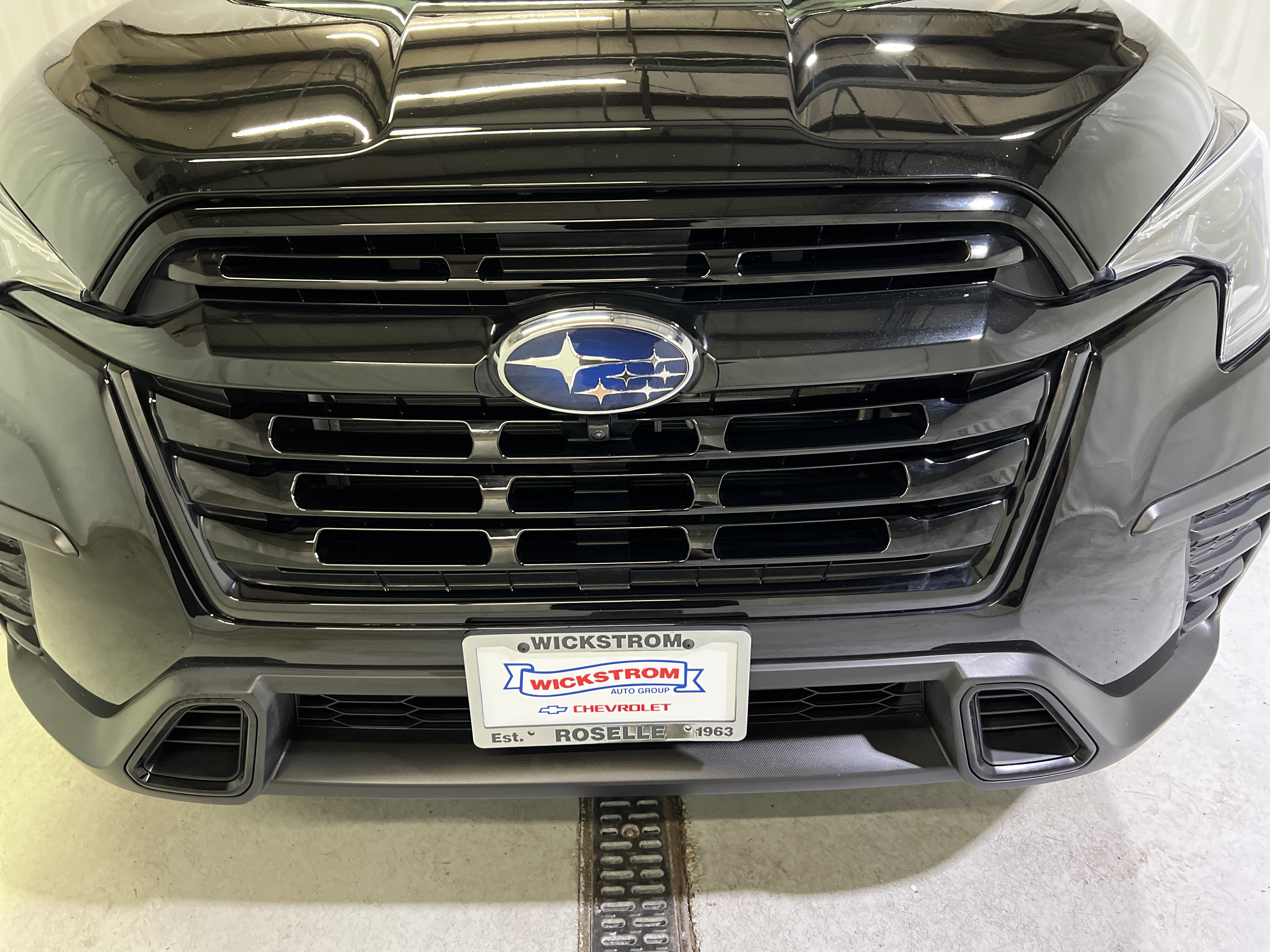 Used 2024 Subaru Ascent Onyx Edition Limited w/ Popular Package Onyx AWD/4WD image 4