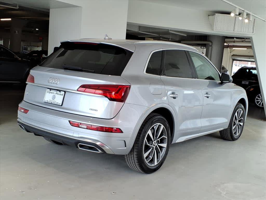Used 2023 Audi Q5 2.0T Premium w/ Convenience Package AWD/4WD image 4