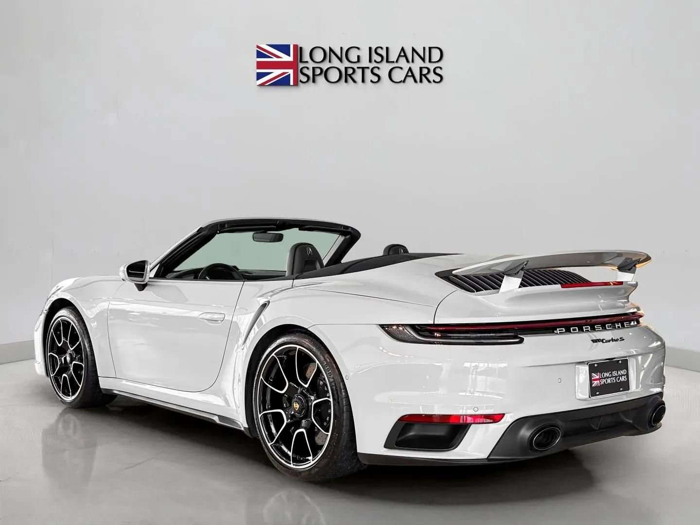 Used 2022 Porsche 911 Turbo S image 7