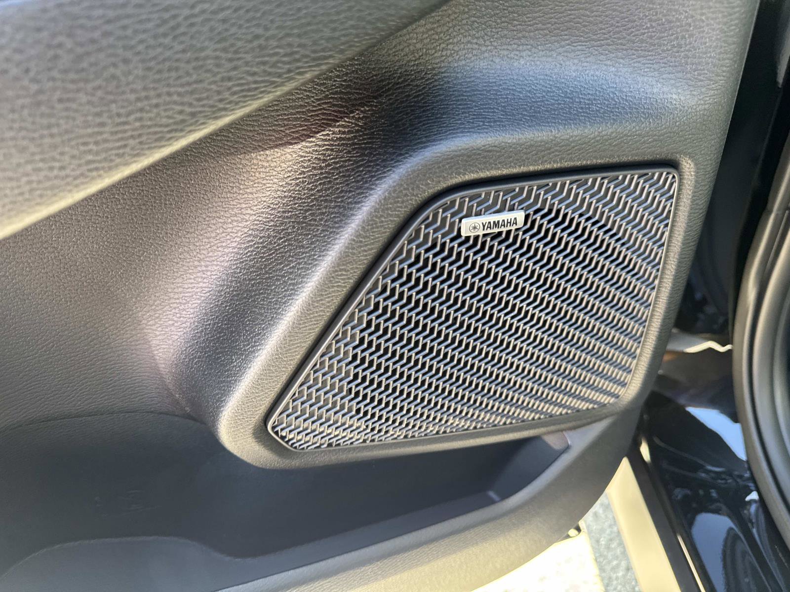 New 2025 Mitsubishi Outlander SE image 12