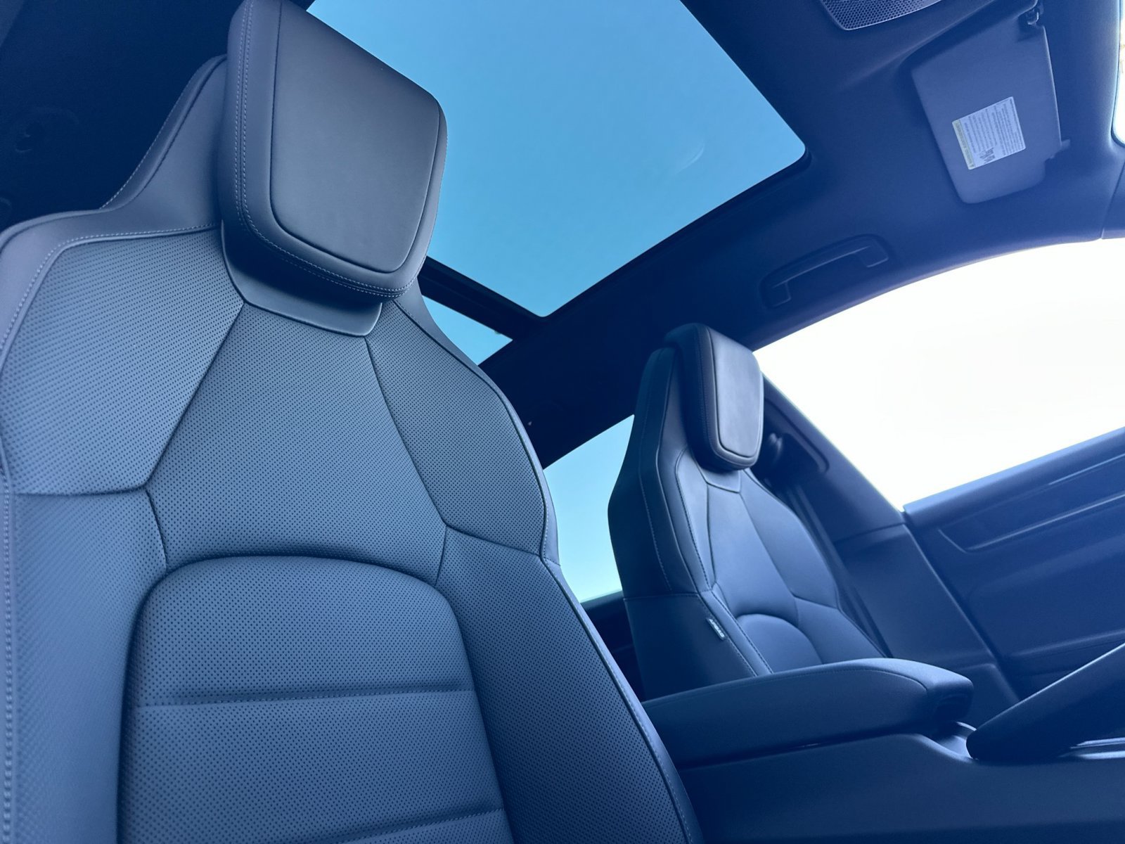 New 2026 Porsche Macan 4 Electric AWD/4WD image 20