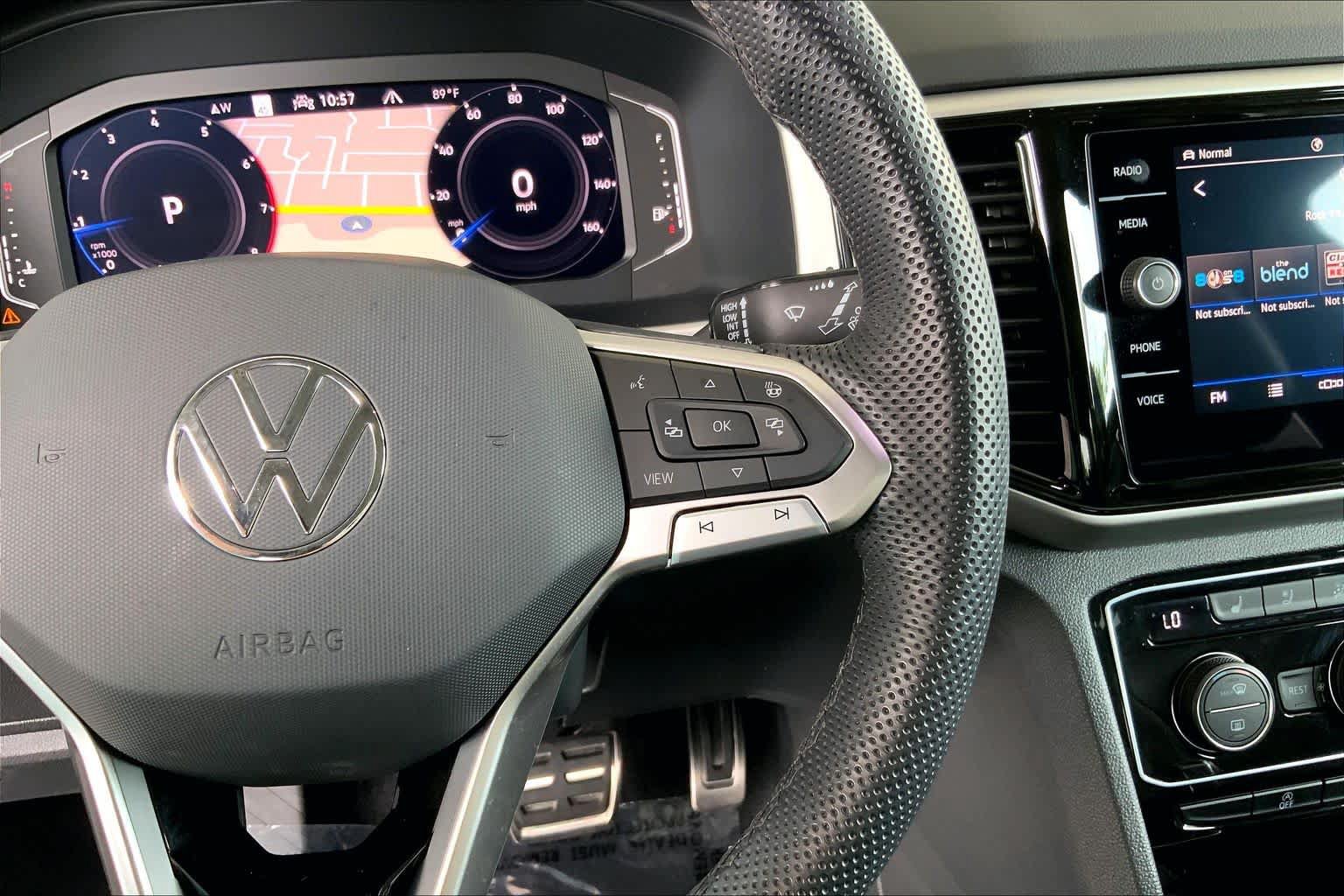 Used 2023 Volkswagen Atlas SEL Premium AWD/4WD image 25
