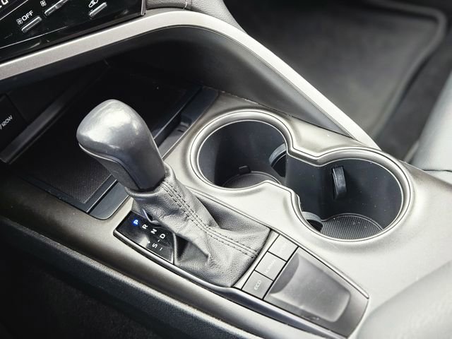 Used 2022 Toyota Camry SE image 25