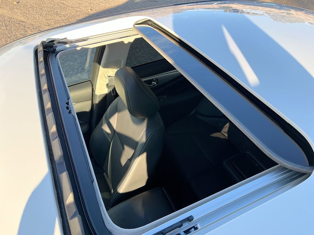 Used 2022 INFINITI Q50 Luxe w/ Cargo Package image 22