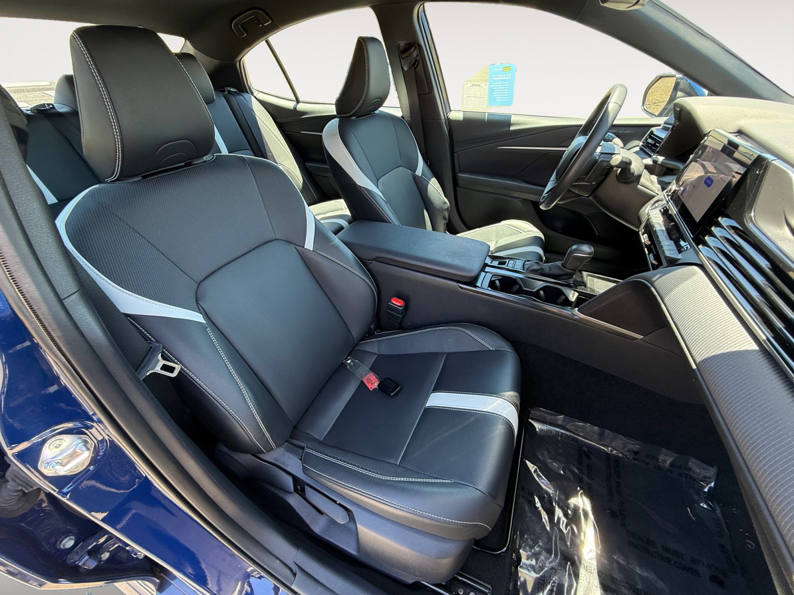 Used 2025 Toyota Camry SE FWD image 19