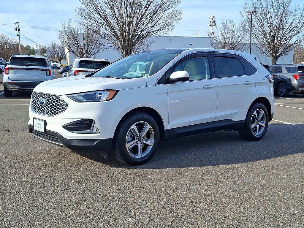 Used 2024 Ford Edge SEL w/ Convenience Package image 6