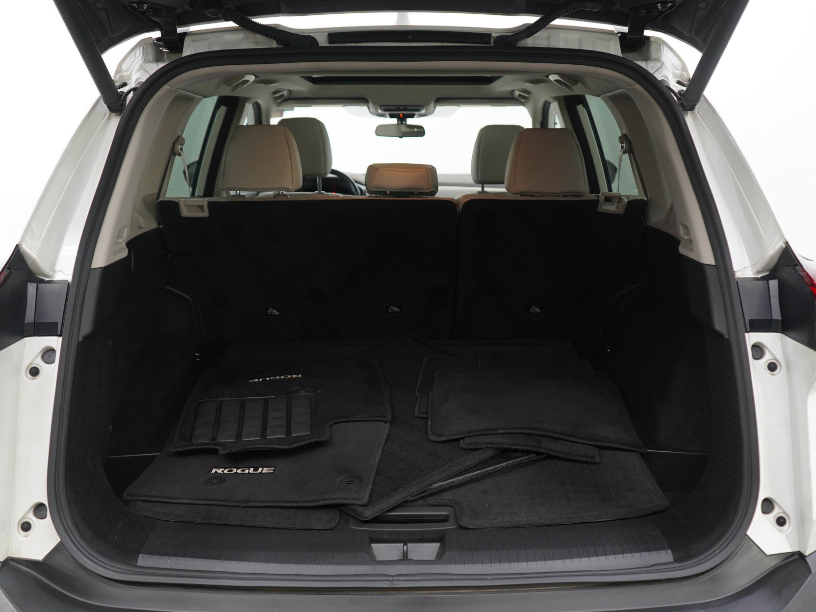 Used 2023 Nissan Rogue SV w/ SV Premium B Package AWD/4WD image 18