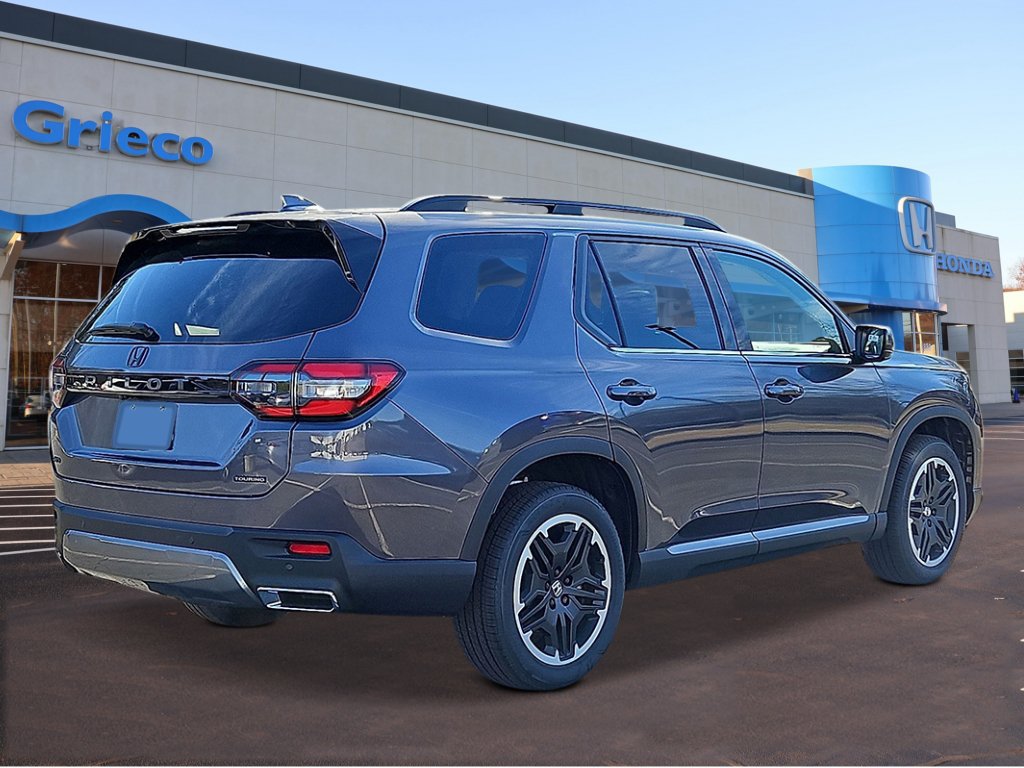 New 2026 Honda Pilot Touring image 4