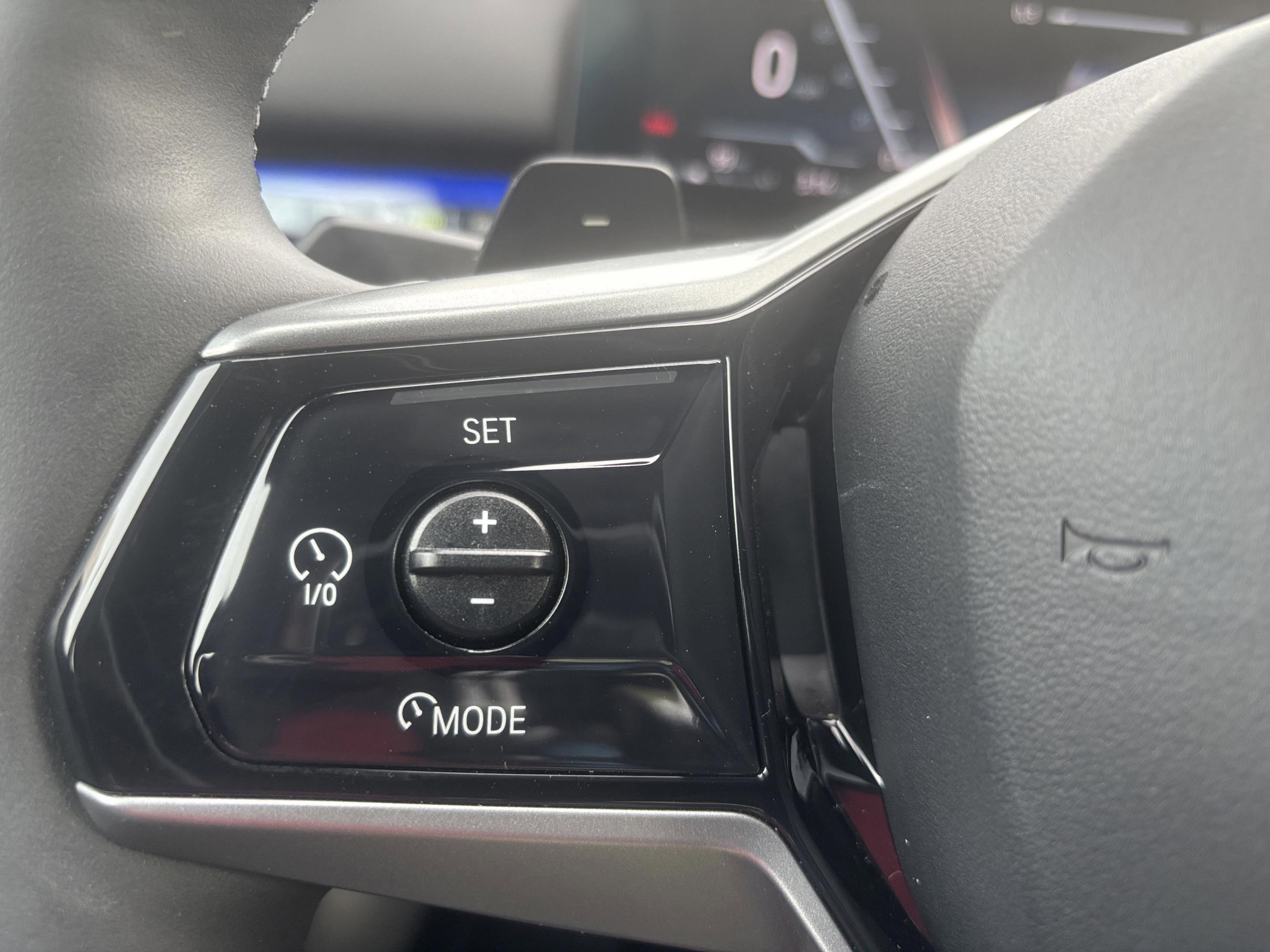 Used 2025 BMW 540i xDrive image 11