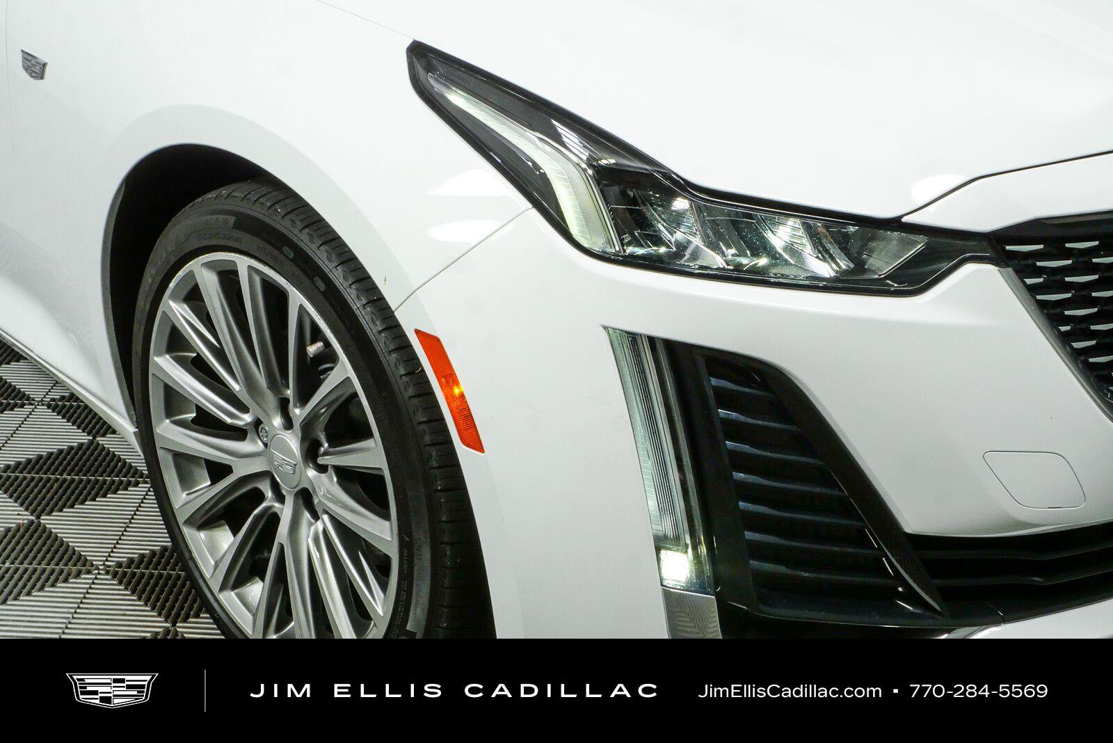 Used 2021 Cadillac CT5 Premium Luxury RWD image 36