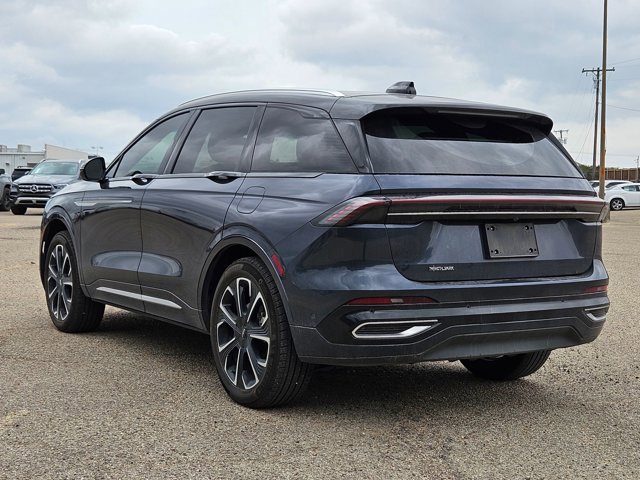Used 2024 Lincoln Nautilus Reserve AWD/4WD image 7