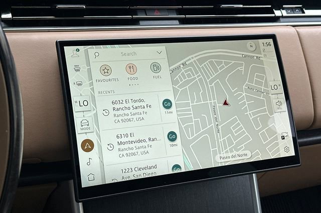 Used 2024 Land Rover Range Rover SE image 18