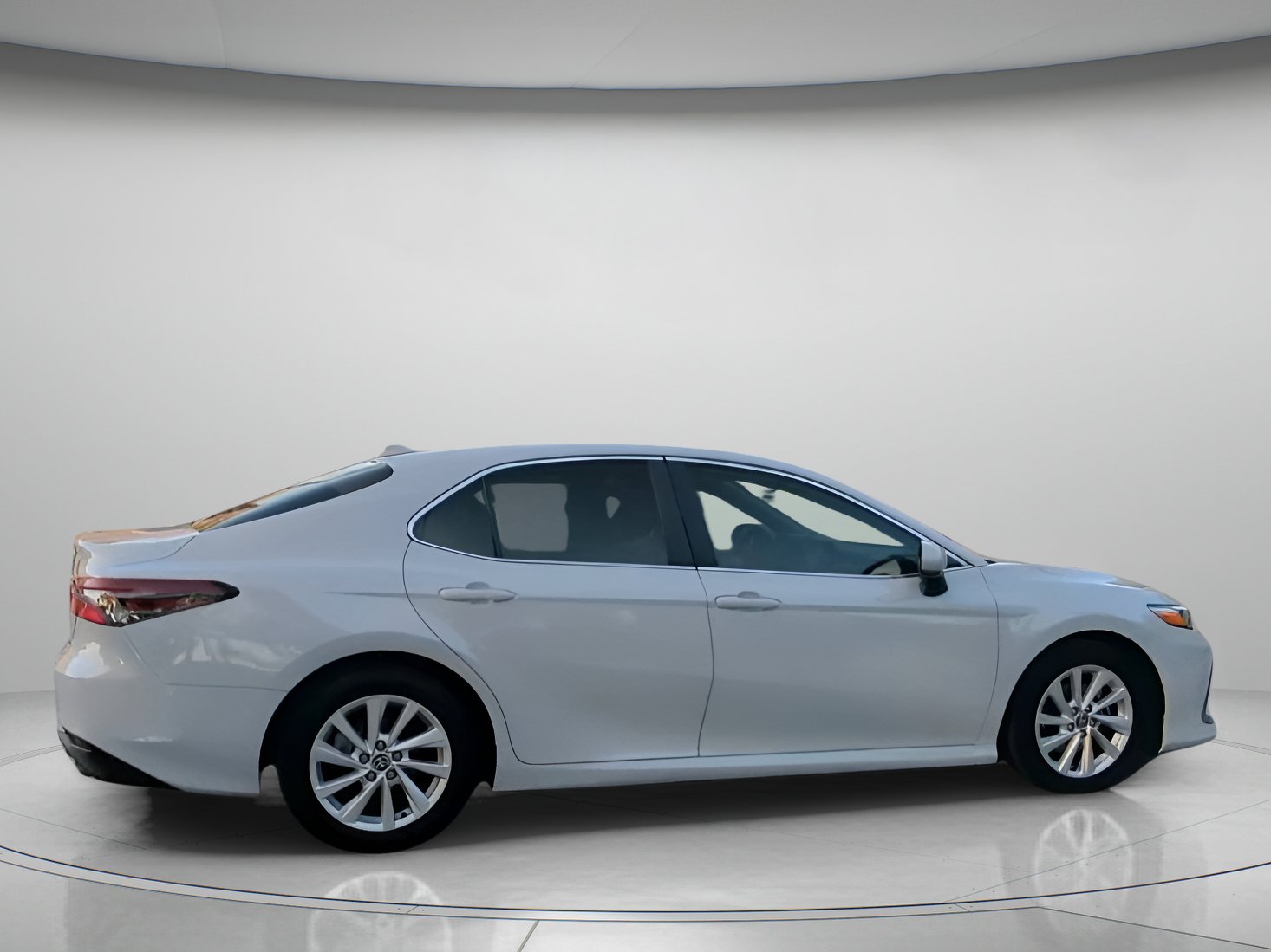 Used 2023 Toyota Camry LE FWD image 30