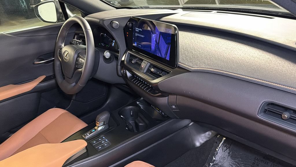 Certified 2025 Lexus UX 300h AWD w/ Accessory Package (Z2) image 11