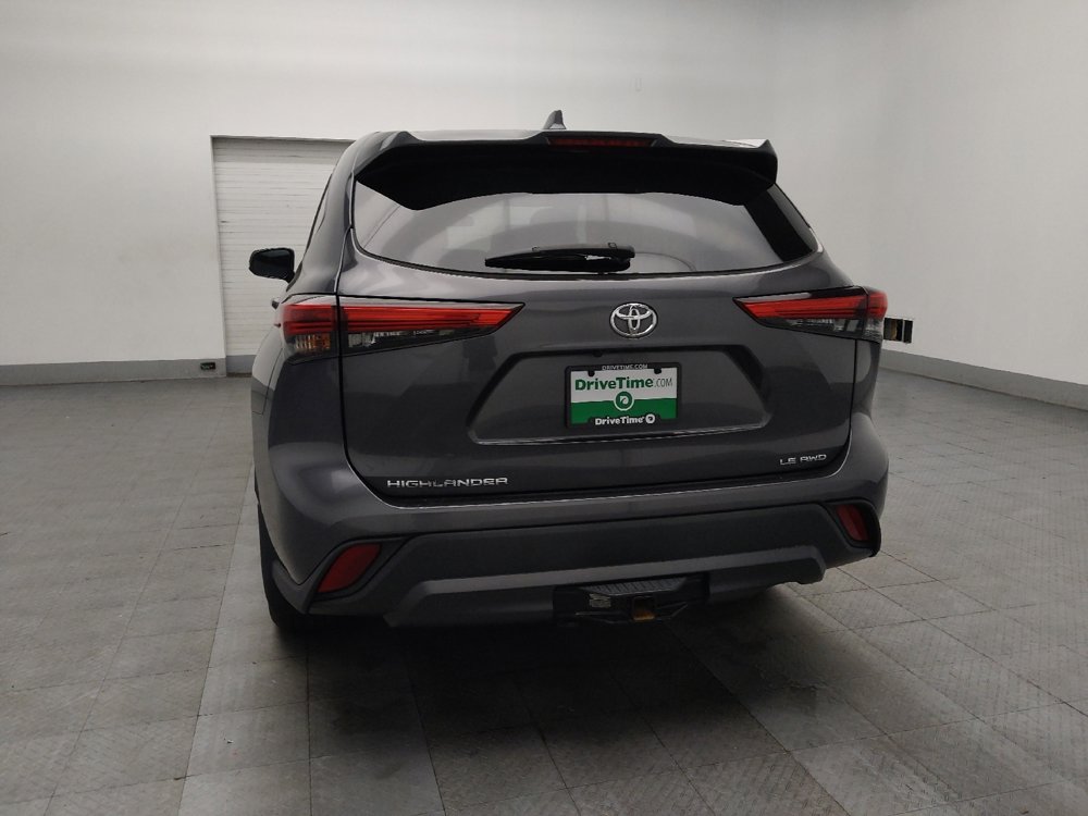 Used 2020 Toyota Highlander LE image 6