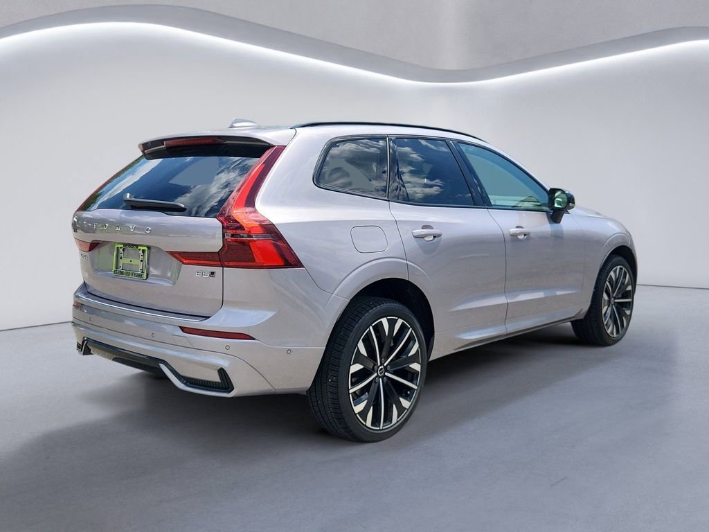 New 2026 Volvo XC60 B5 Ultra w/ Protection Package Premier AWD/4WD image 4